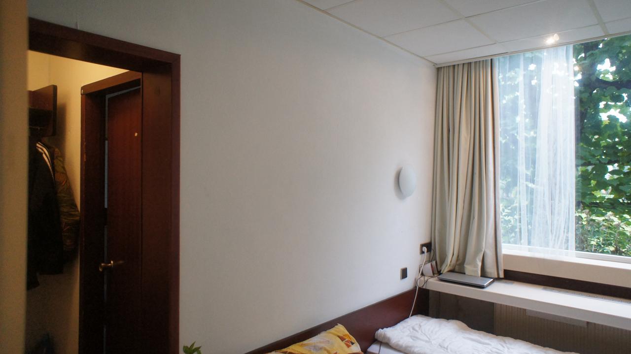 The Budget Hotel Hazerswoude-Rijndijk Εξωτερικό φωτογραφία