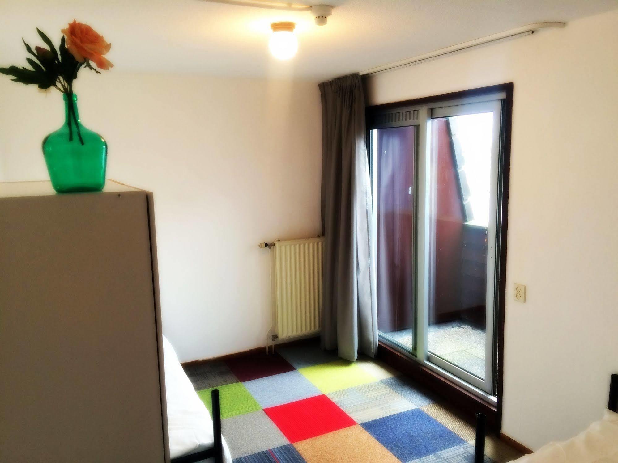 The Budget Hotel Hazerswoude-Rijndijk Εξωτερικό φωτογραφία
